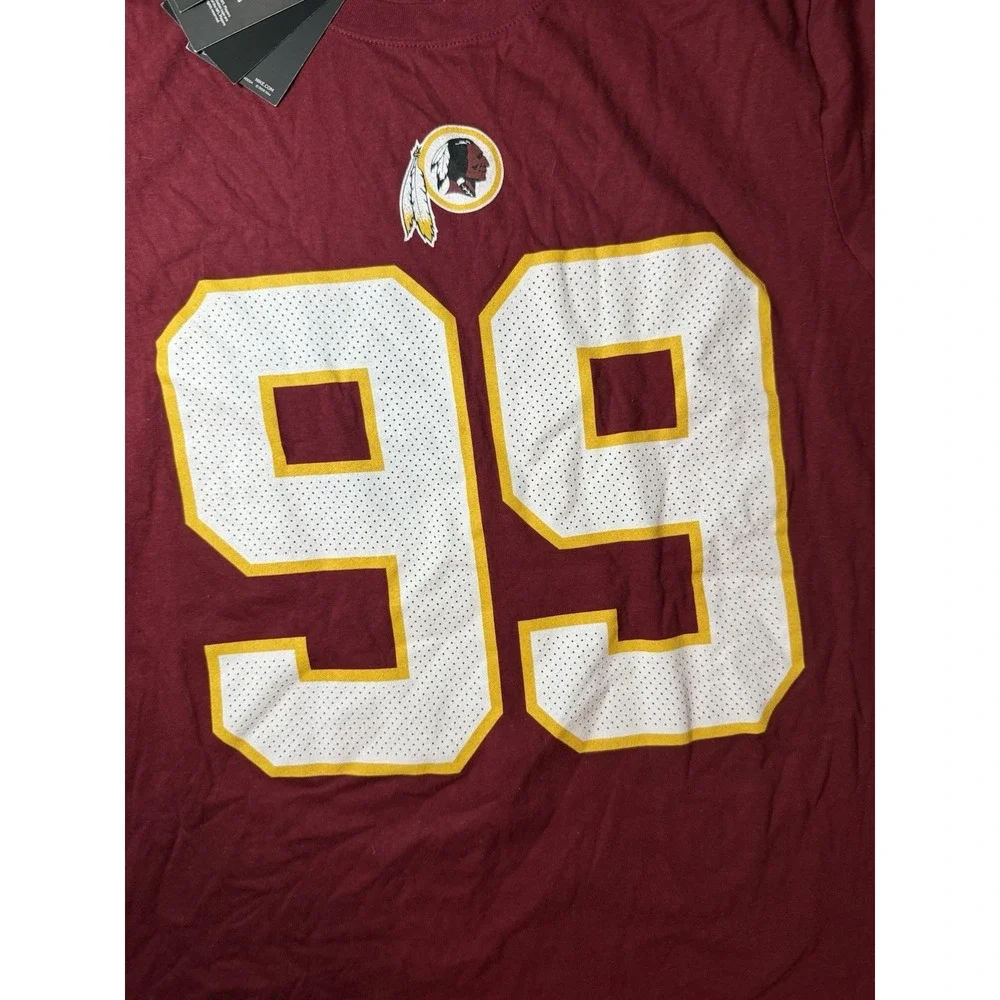 Washington Redskins Nike Tee, Chase Young #99 Men's Large T-shirt